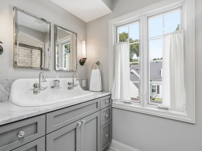 2656 Tremont Road, Upper Arlington, OH 43221 Photo 39