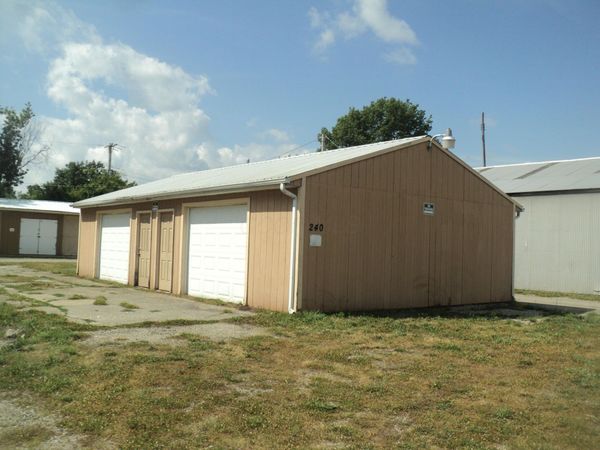 240 W Oak Street , Washington Court House, OH 43160