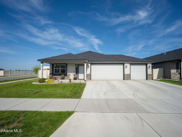 4249 N May Ella LOOP, Post Falls, ID 83854