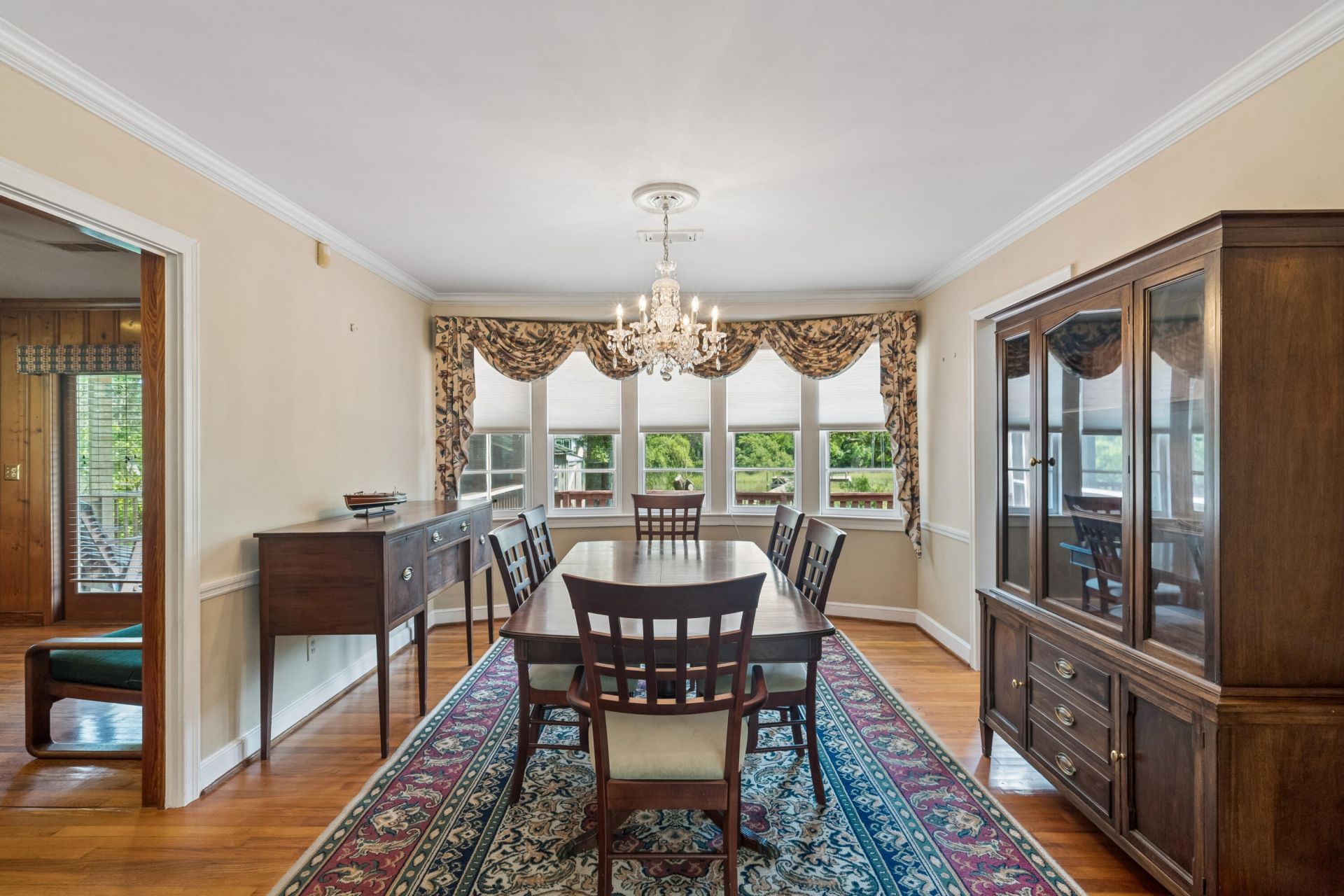 140 Chadwick Drive Photo 14