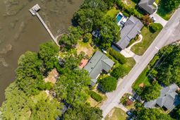 140 Chadwick Drive photo 4