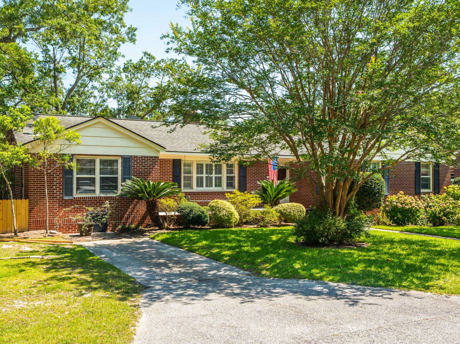 140 Chadwick Drive Photo 45