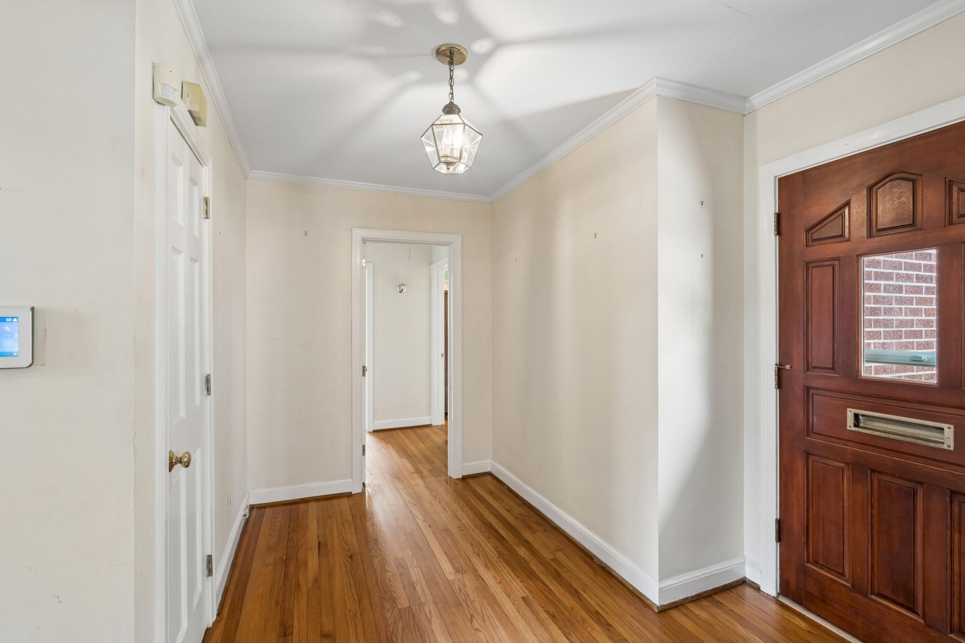 140 Chadwick Drive Photo 6