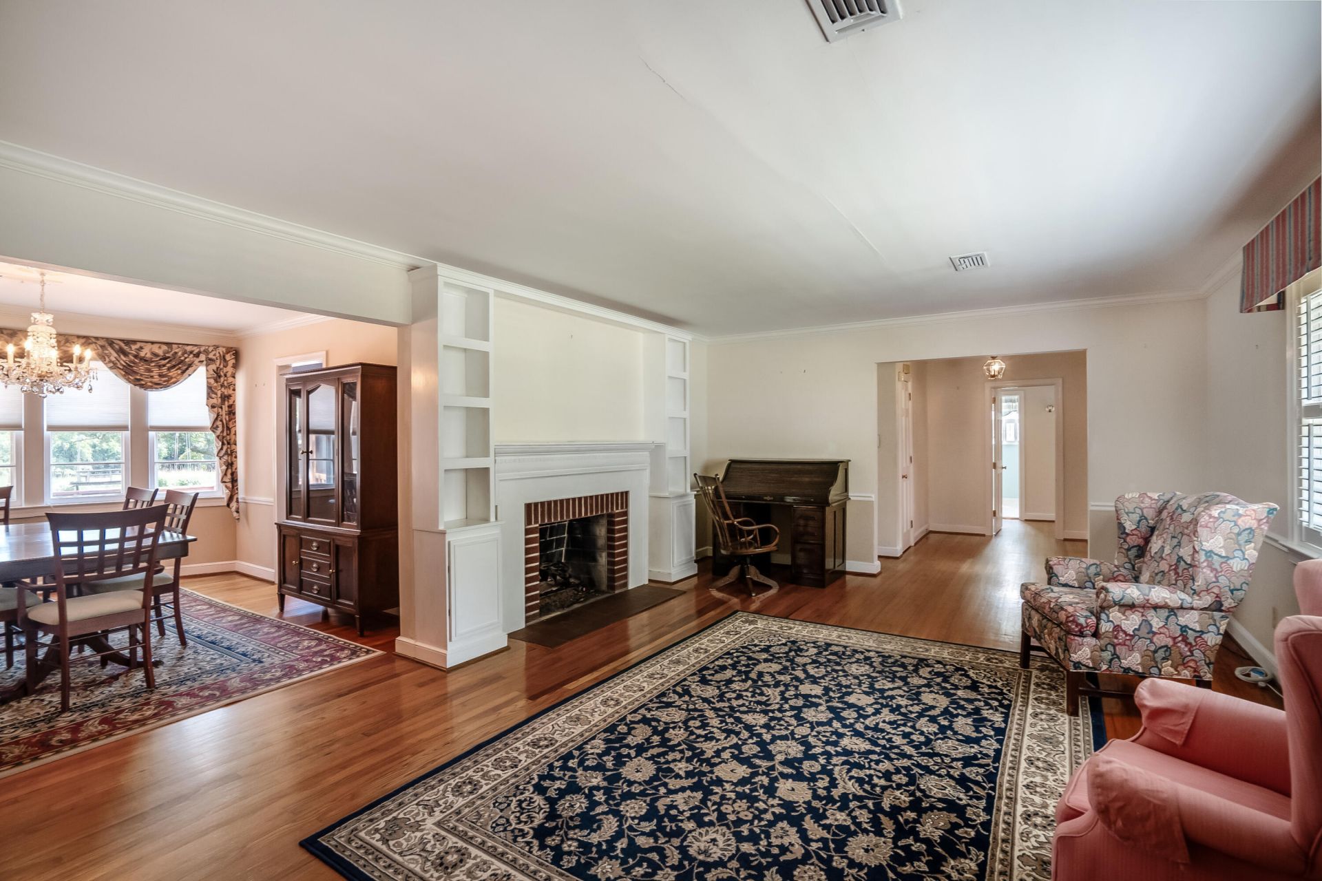 140 Chadwick Drive Photo 8