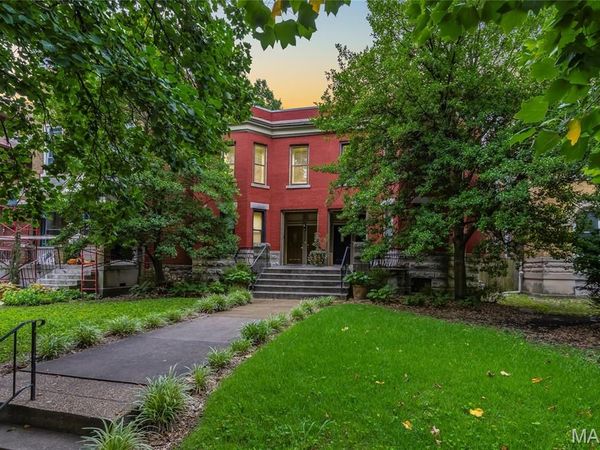 4320 W Pine Boulevard, St Louis, MO 63108