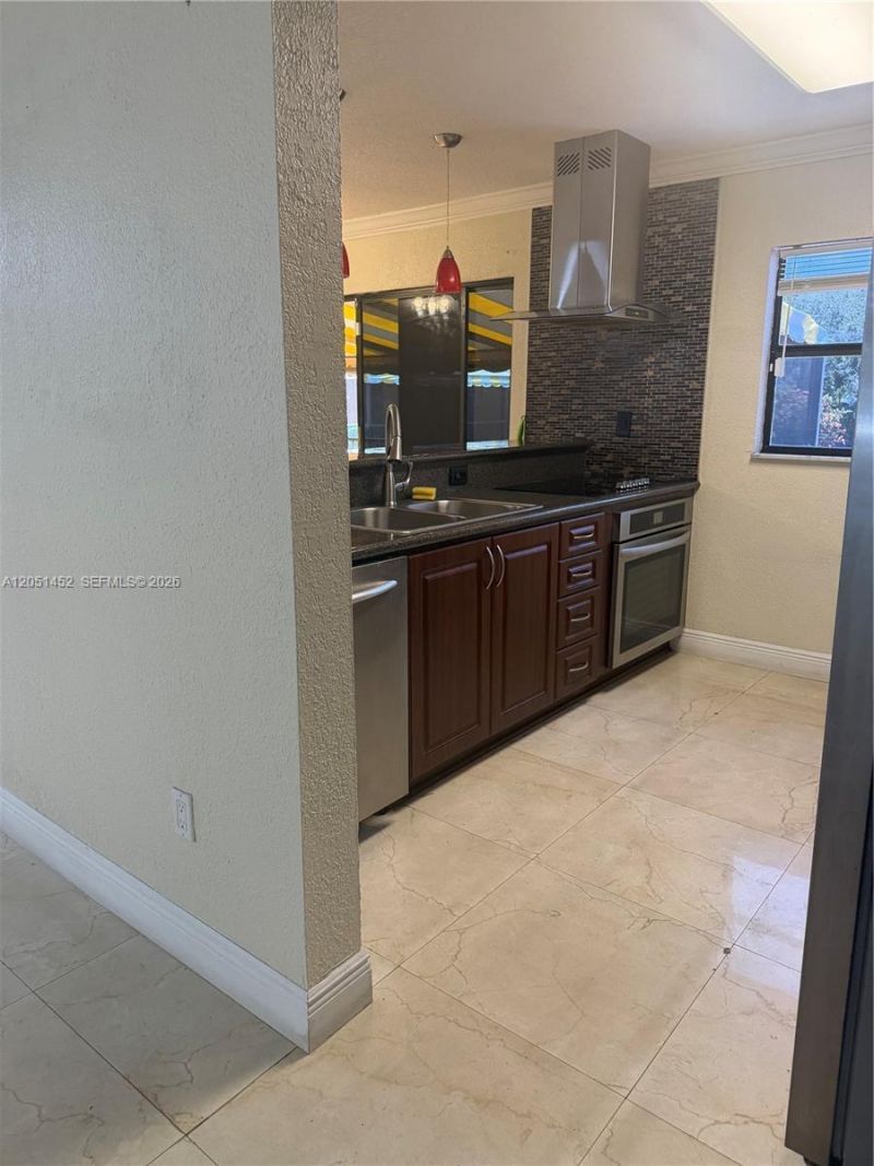 16100 Kilmarnock Dr , Miami Lakes, FL 33014 Photo