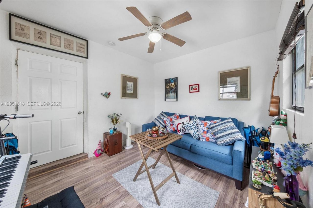 740 NW 135 St, North Miami, FL 33168 Photo