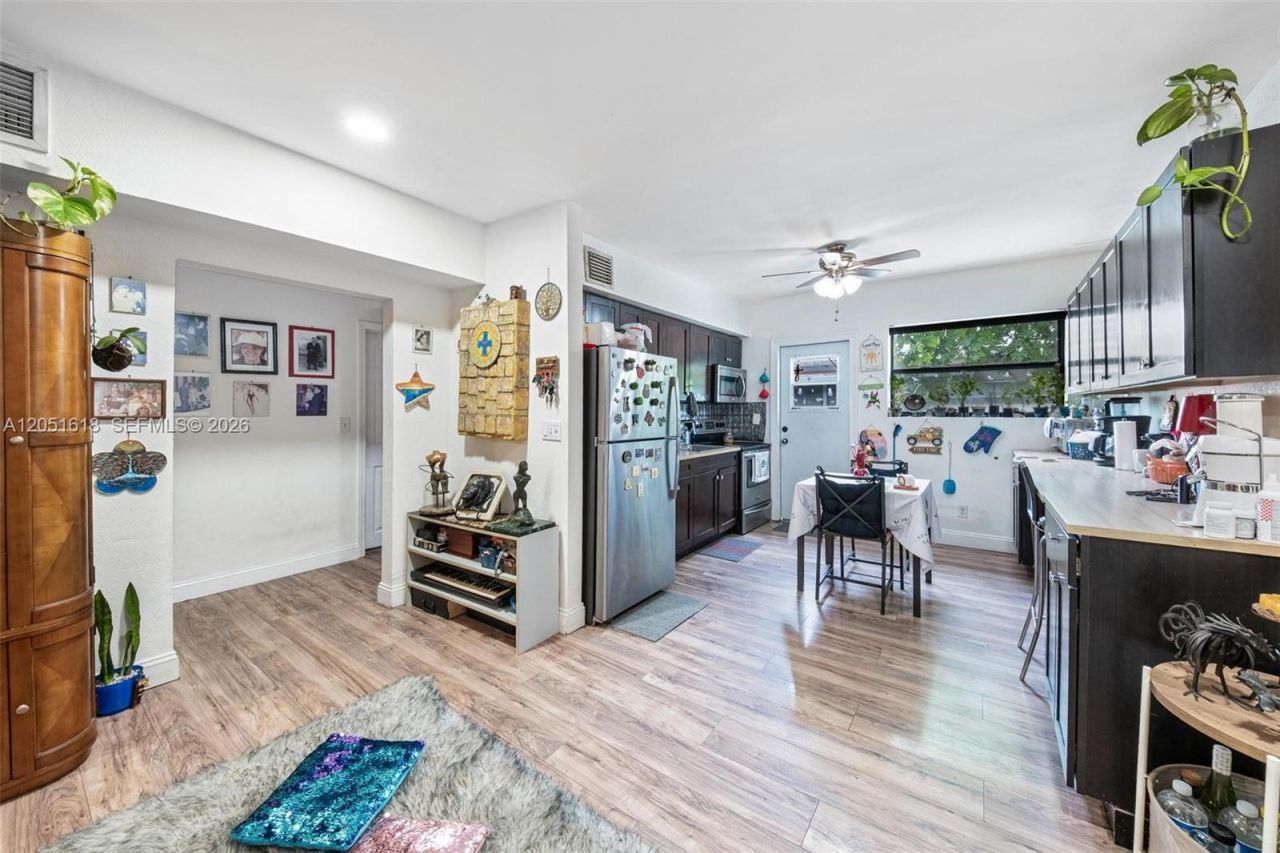 740 NW 135 St, North Miami, FL 33168 Photo
