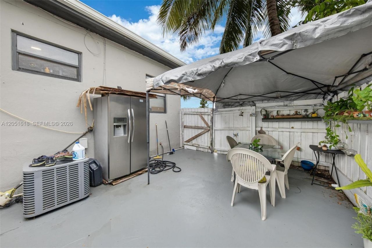 740 NW 135 St, North Miami, FL 33168 Photo