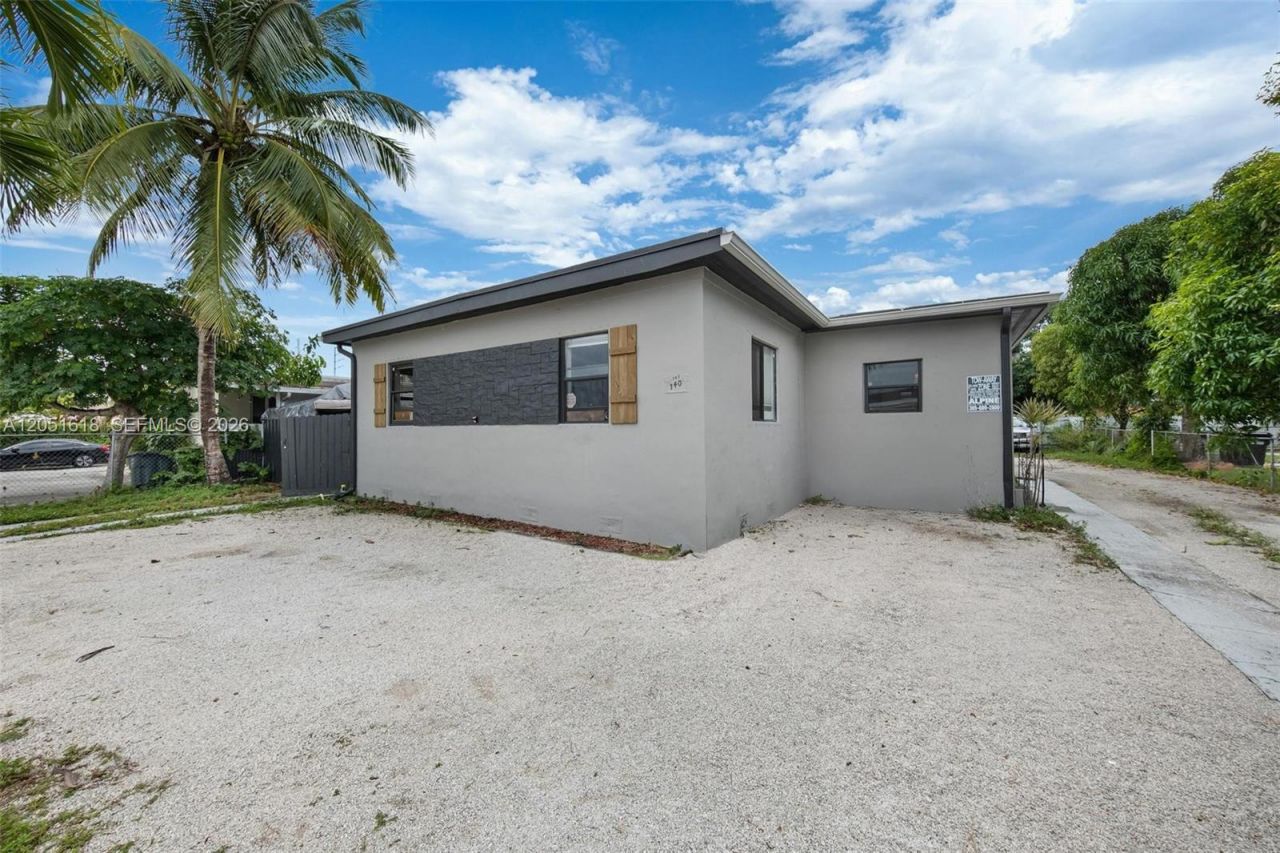 740 NW 135 St, North Miami, FL 33168 Photo
