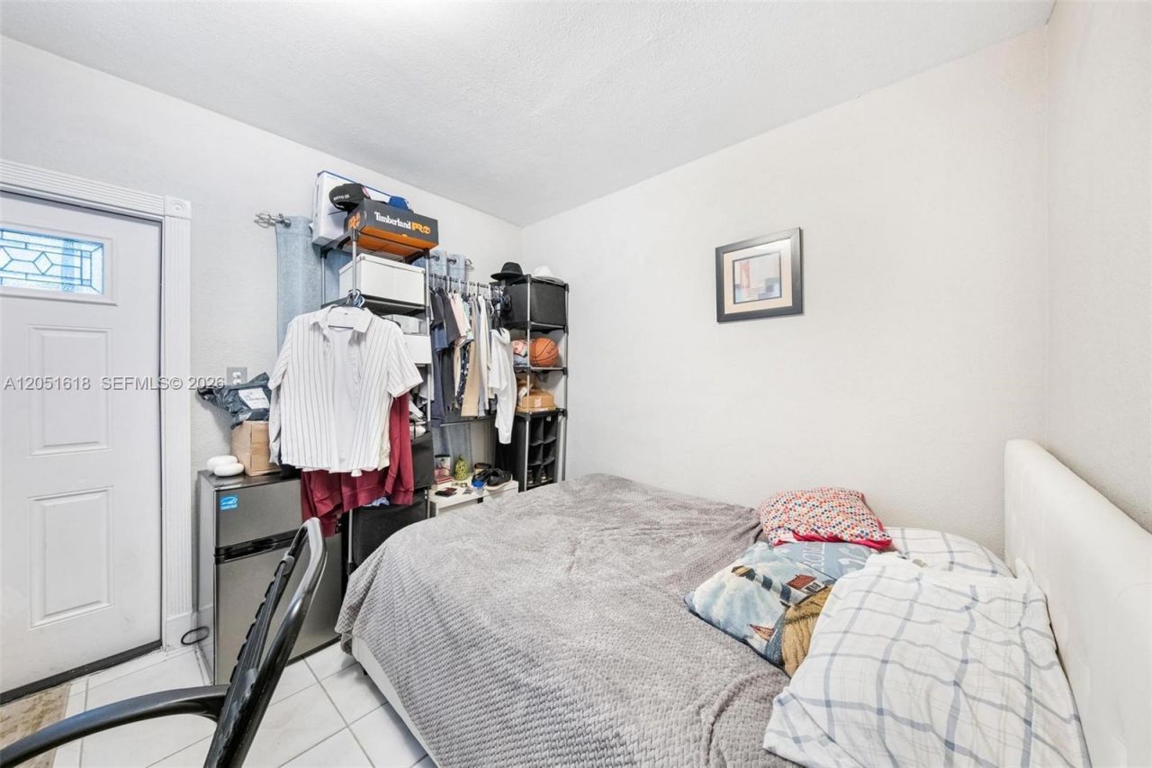 740 NW 135 St, North Miami, FL 33168 Photo
