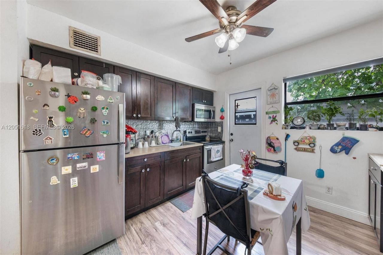 740 NW 135 St, North Miami, FL 33168 Photo