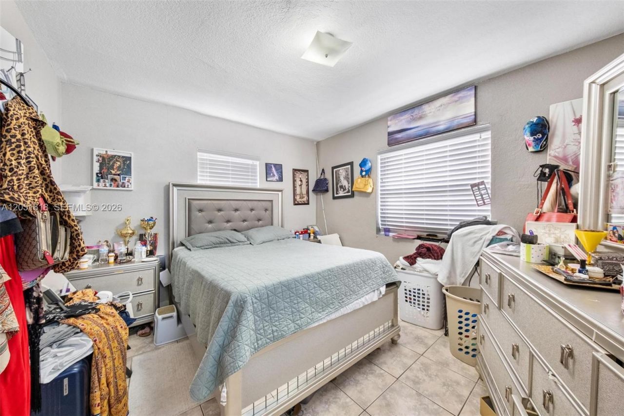 740 NW 135 St, North Miami, FL 33168 Photo
