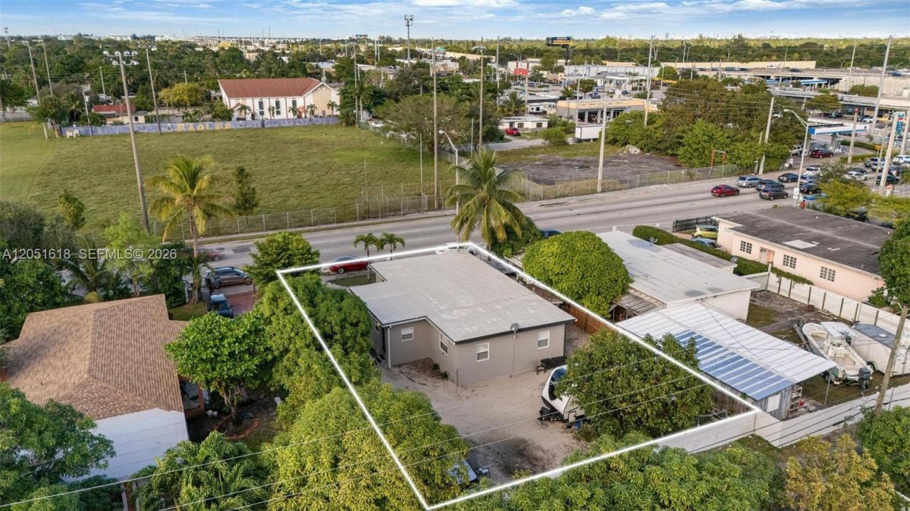 740 NW 135 St, North Miami, FL 33168 Photo
