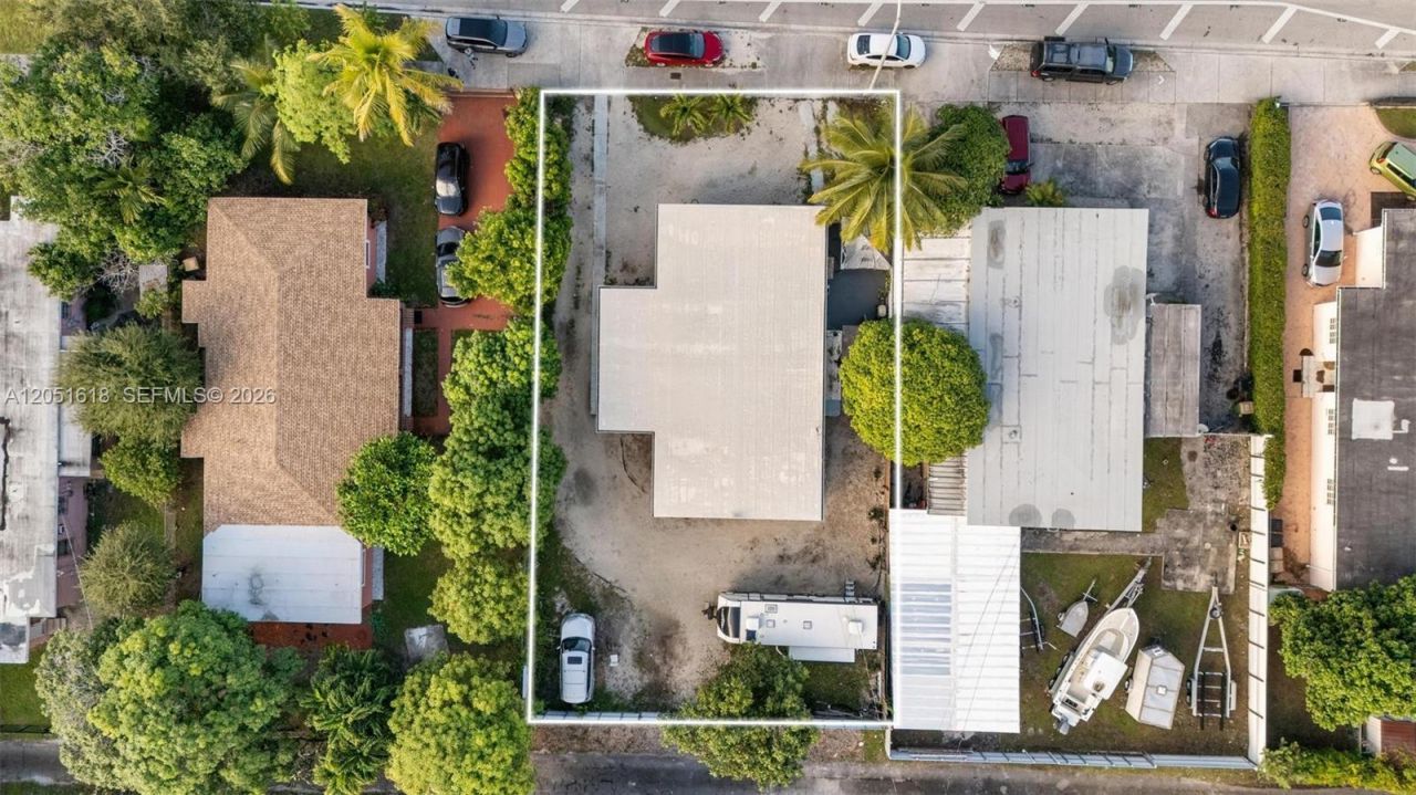 740 NW 135 St, North Miami, FL 33168 Photo