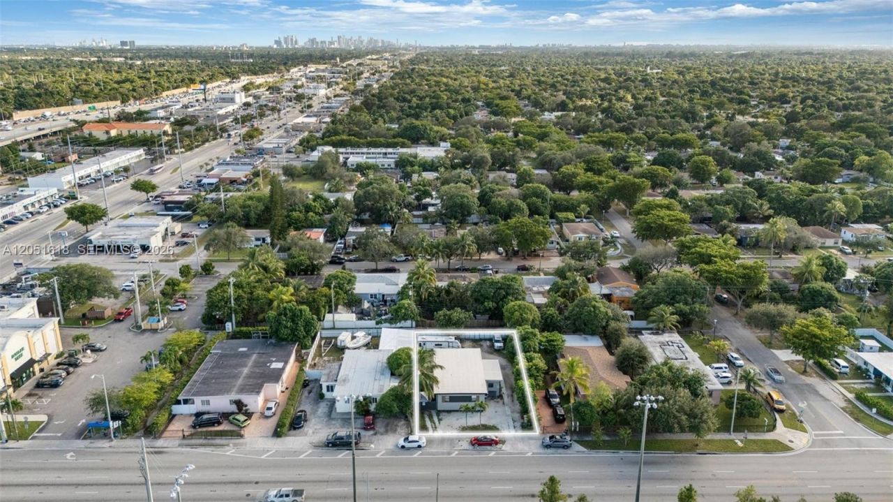 740 NW 135 St, North Miami, FL 33168 Photo