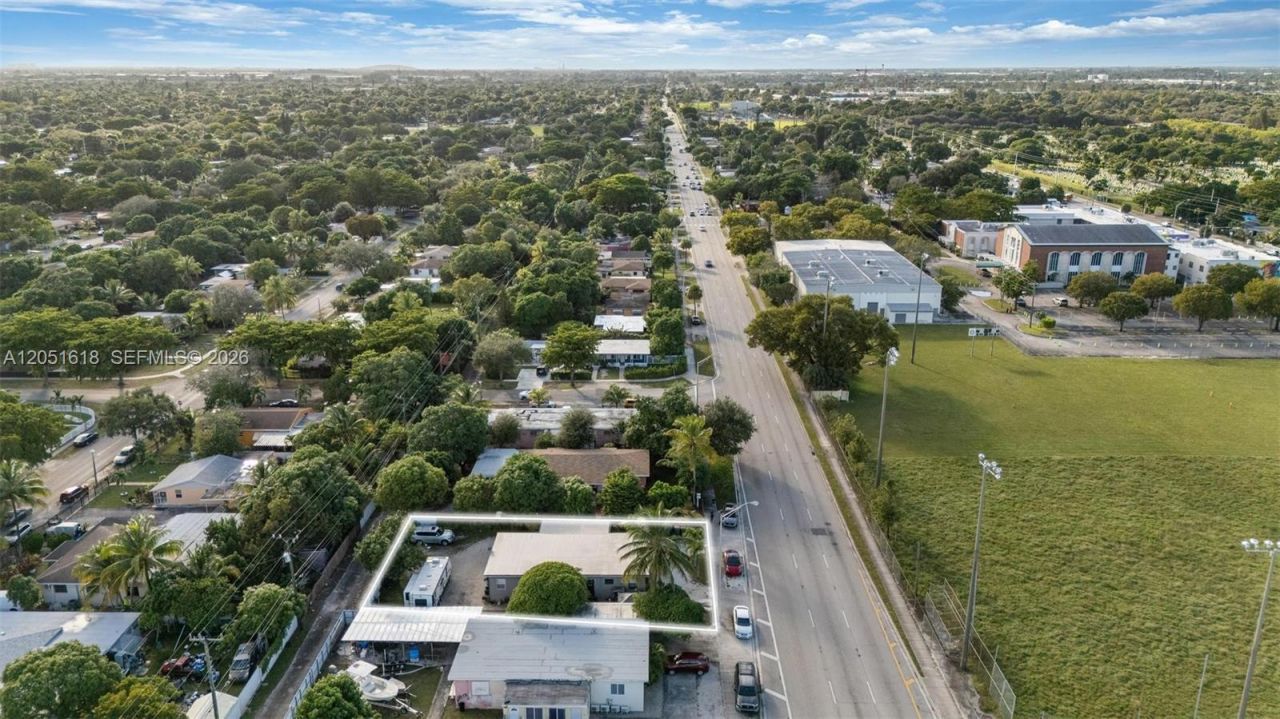 740 NW 135 St, North Miami, FL 33168 Photo