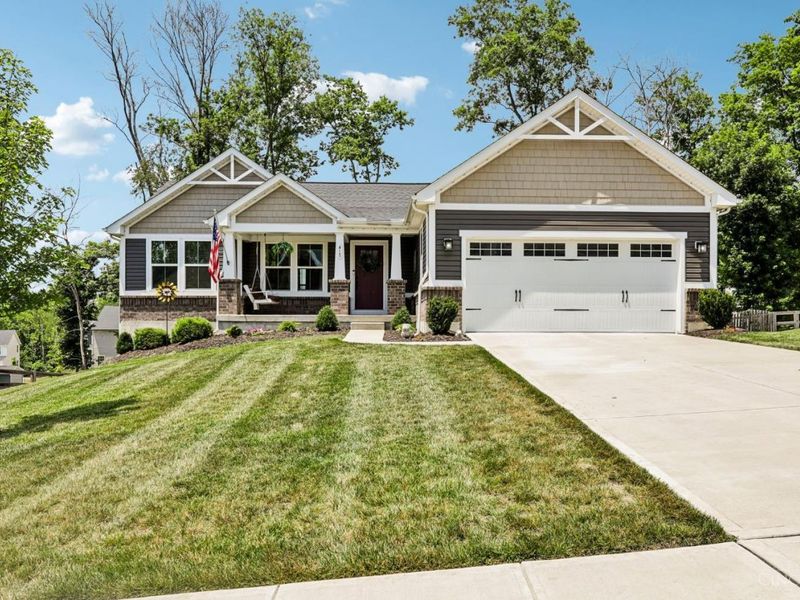 415 Pleasant Ridge Drive, Lebanon, OH 45036 Photo 2