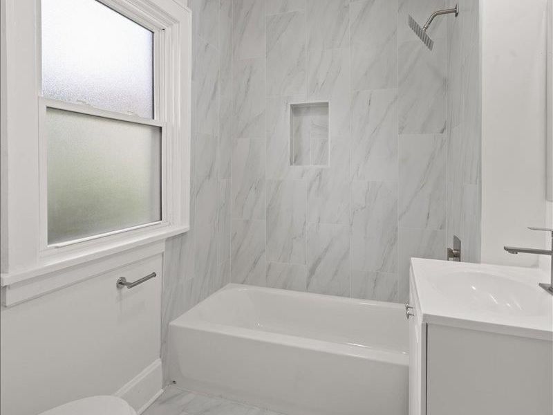 2011 Highland Avenue, Cincinnati, OH 45219 Photo 18