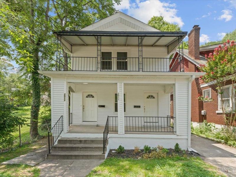 2011 Highland Avenue, Cincinnati, OH 45219 Photo 2