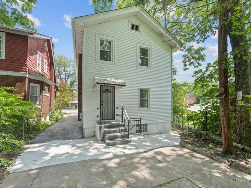 2011 Highland Avenue, Cincinnati, OH 45219 Photo 35