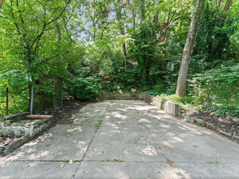 2011 Highland Avenue, Cincinnati, OH 45219 Photo 36