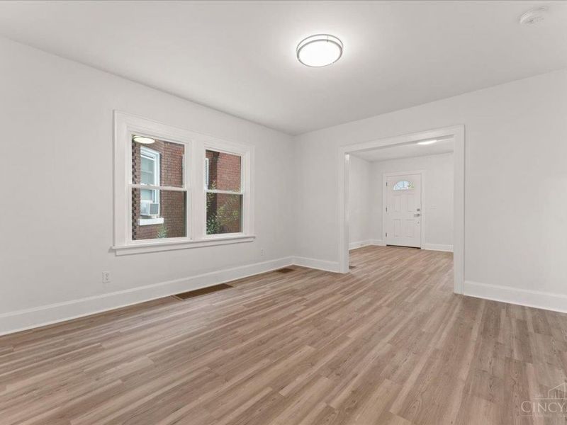 2011 Highland Avenue, Cincinnati, OH 45219 Photo 8