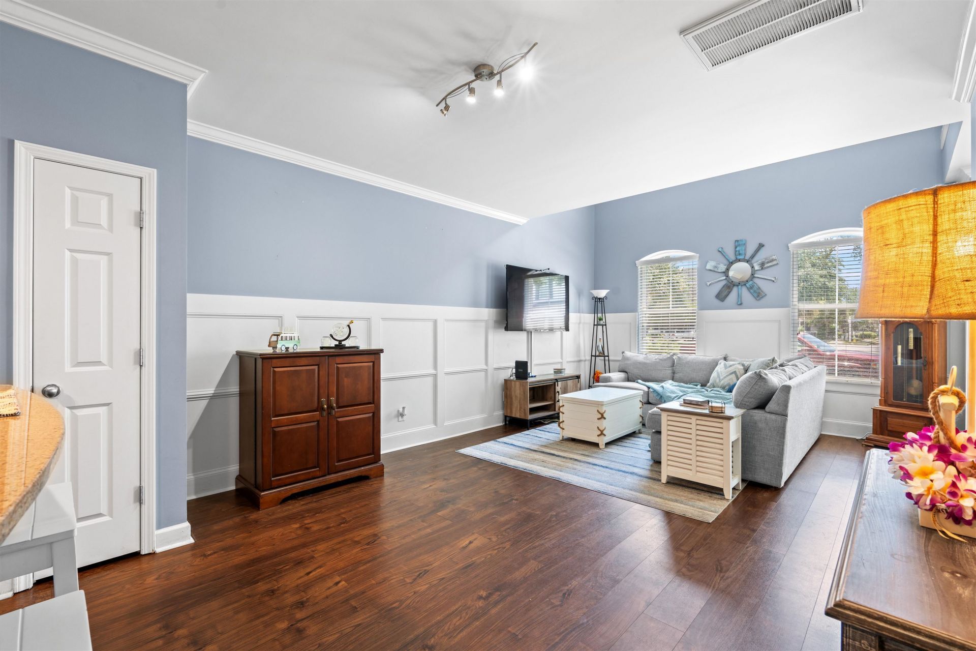 3512 Alexandria Ave.  Photo 4