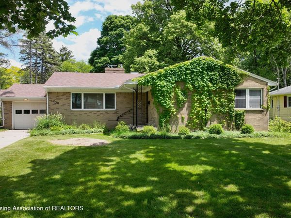 230 Kenberry Drive, East Lansing, MI 48823
