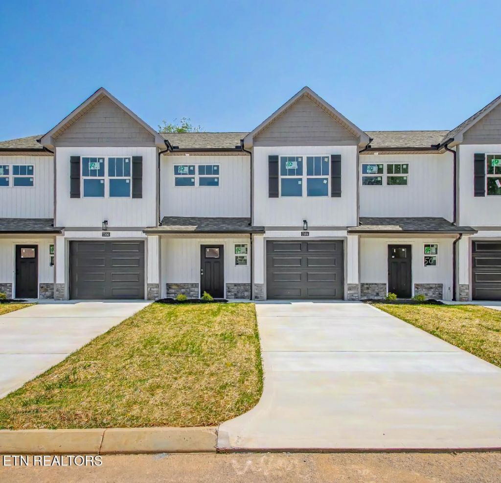 7304 Bonnie Marie Way, Knoxville, TN 37921 Main Photo