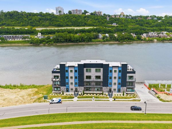 747 Manhattan Boulevard, Unit 204, Dayton, KY 41074