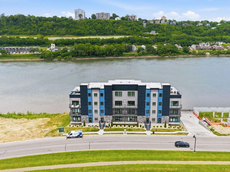 747 Manhattan Boulevard, Unit 204, Dayton, KY 41074 Photo 1