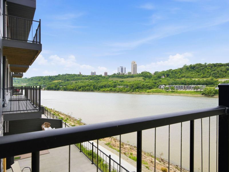 747 Manhattan Boulevard, Unit 204, Dayton, KY 41074 Photo 3