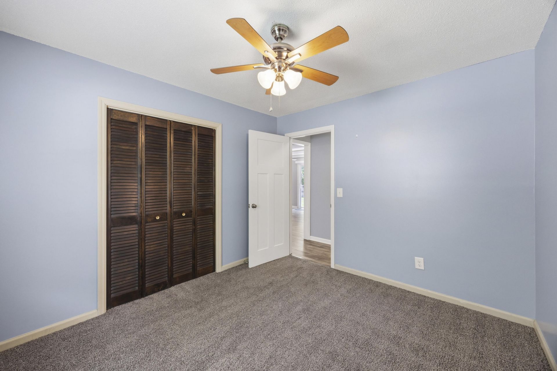 115 Cynthia Lane Photo 12