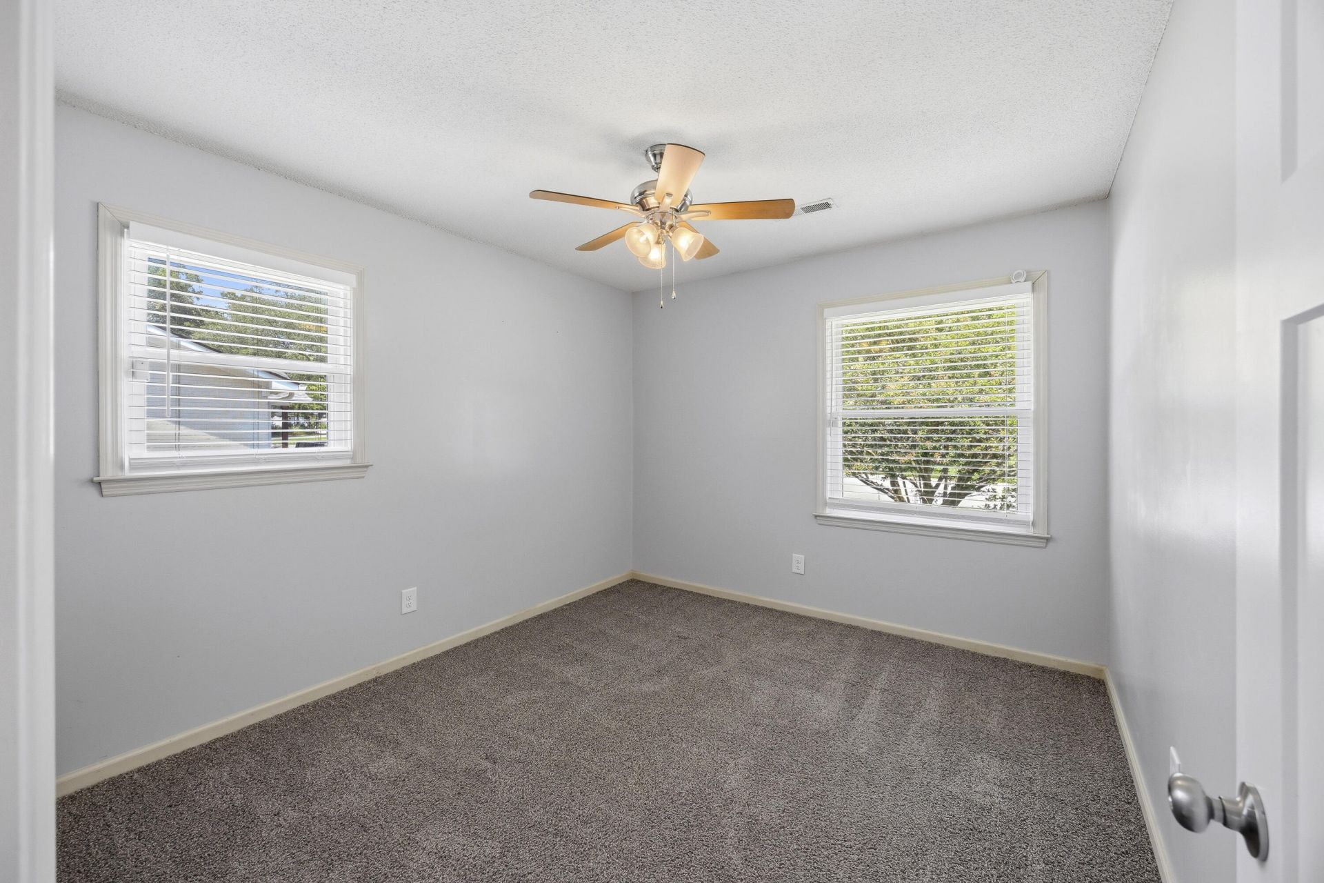 115 Cynthia Lane Photo 13