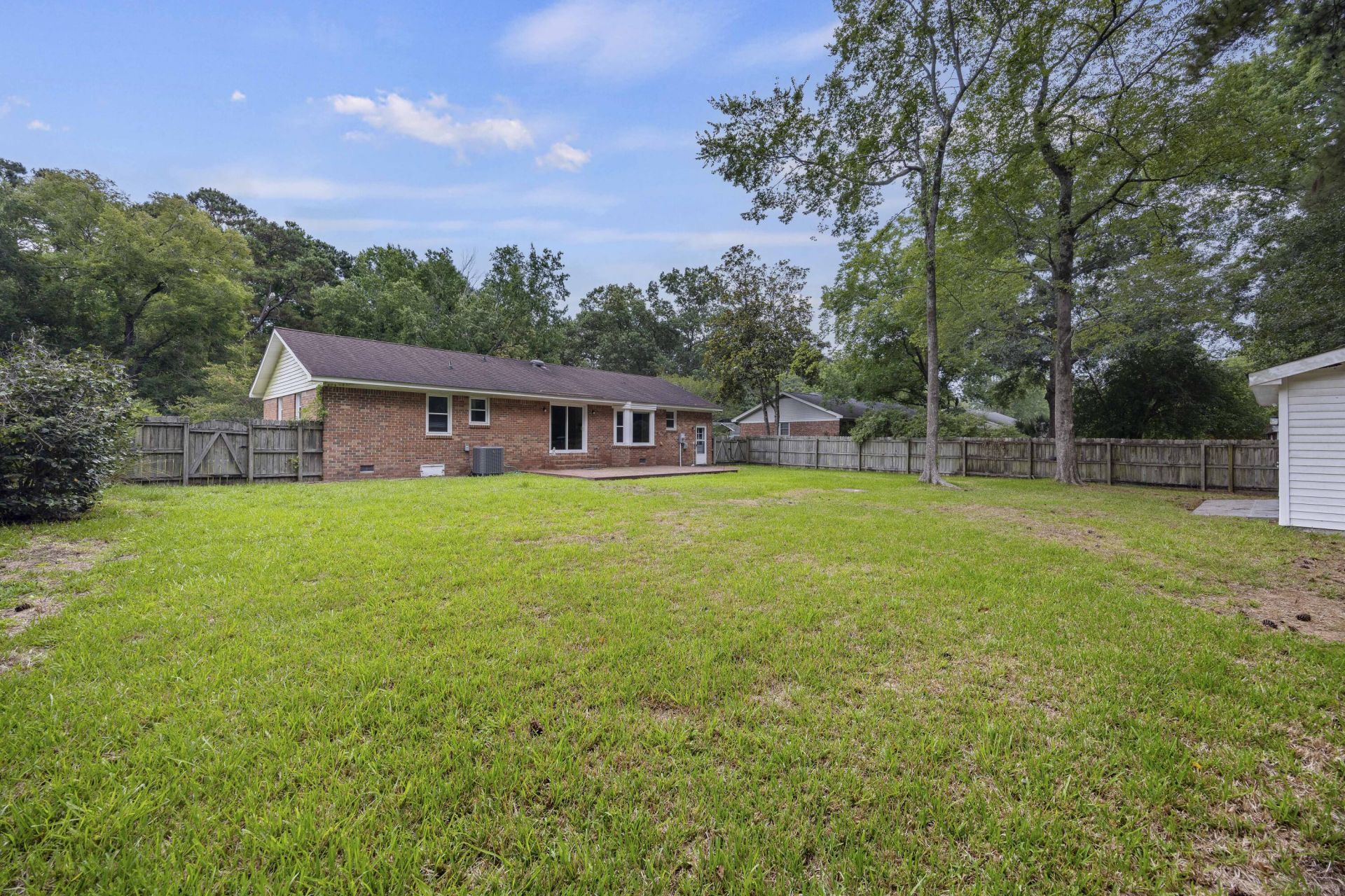 115 Cynthia Lane Photo 29