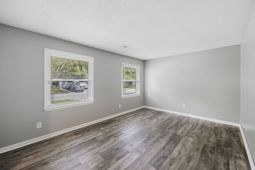 115 Cynthia Lane photo 4