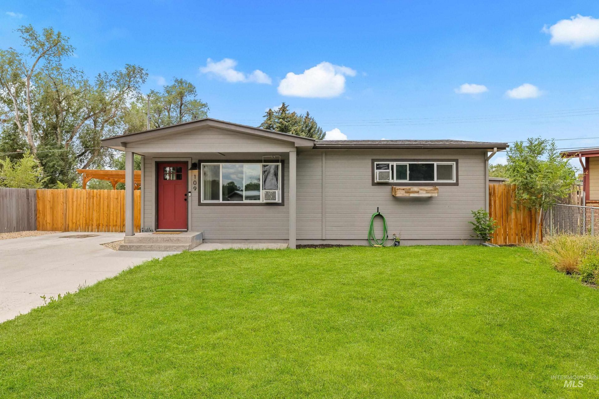 109 Abbott Dr., Mountain Home, ID 83647 Main Photo