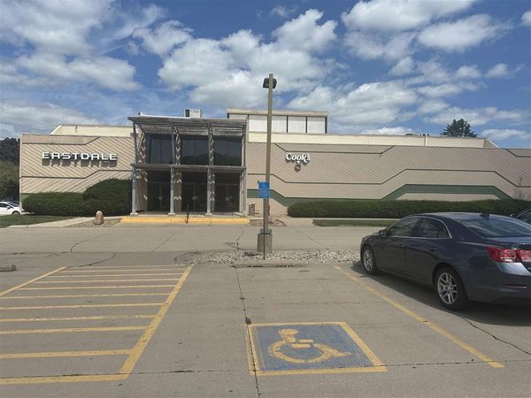 1700 S 1st Ave, Unit 10, Iowa City, IA 52240