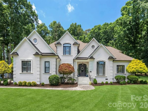 10107 Annie Oakley Trail, Charlotte, NC 28227