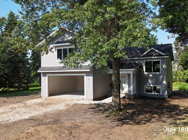 10509 Sumter Ave N, Brooklyn Park, MN 55445
