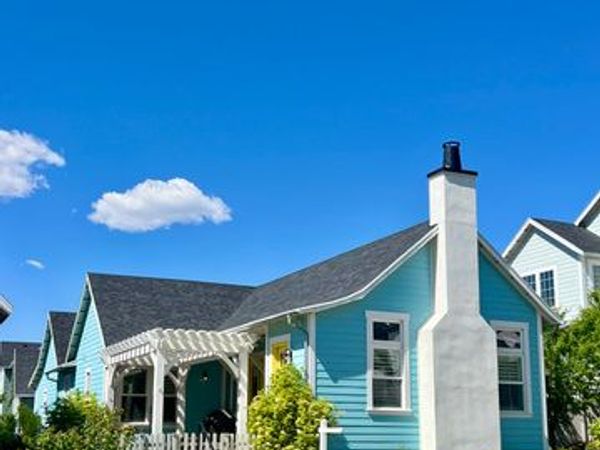 10762 S BEACH COMBER WAY, South Jordan, UT 84009