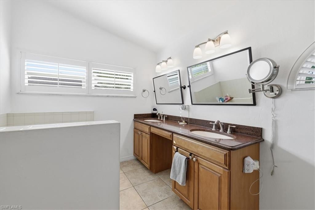 1231 Westfield Dr, Fort Myers, FL 33919 Photo