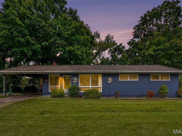 10866 Mercer Ct Court, St Ann, MO 63074