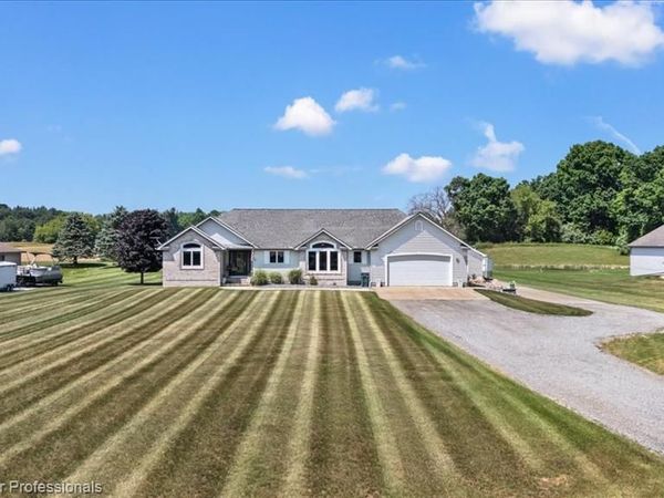 5554 Sandy Lane , Oregon Twp, MI 48421