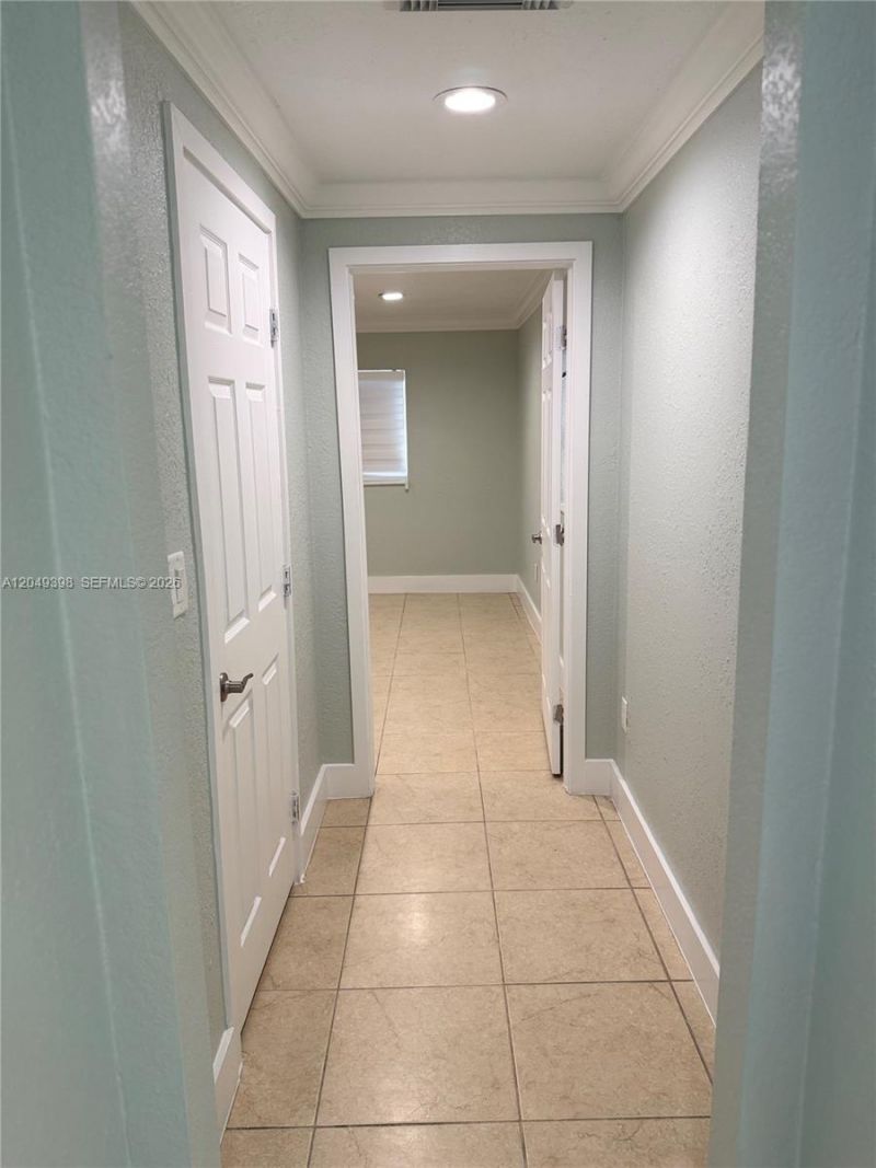 9675 SW 19th St , Miami, FL 33165 Photo