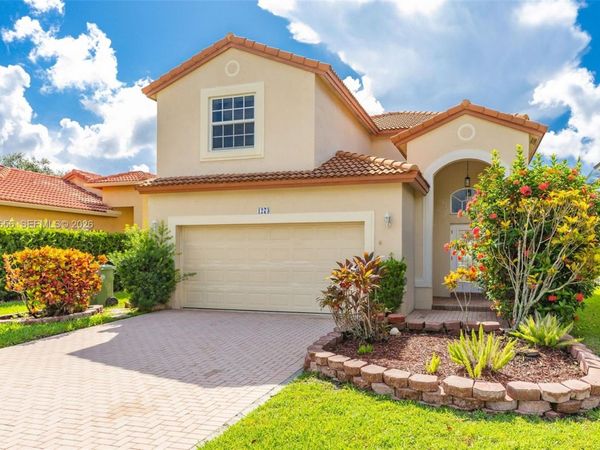1273 NW 192nd Ter , Pembroke Pines, FL 33029