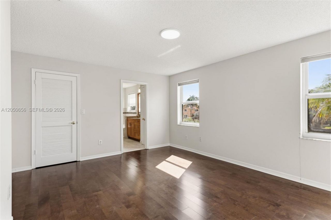1273 NW 192nd Ter, Pembroke Pines, FL 33029 Photo