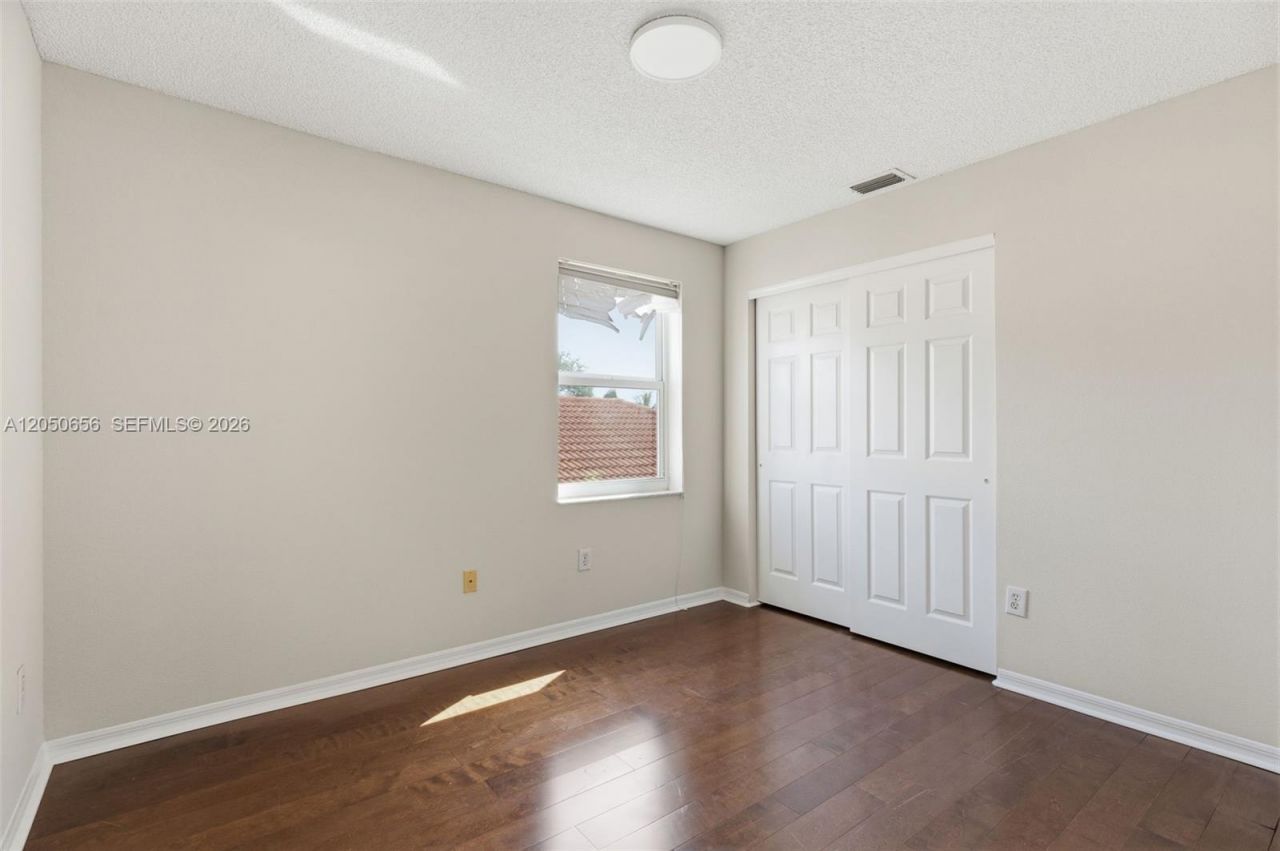 1273 NW 192nd Ter, Pembroke Pines, FL 33029 Photo