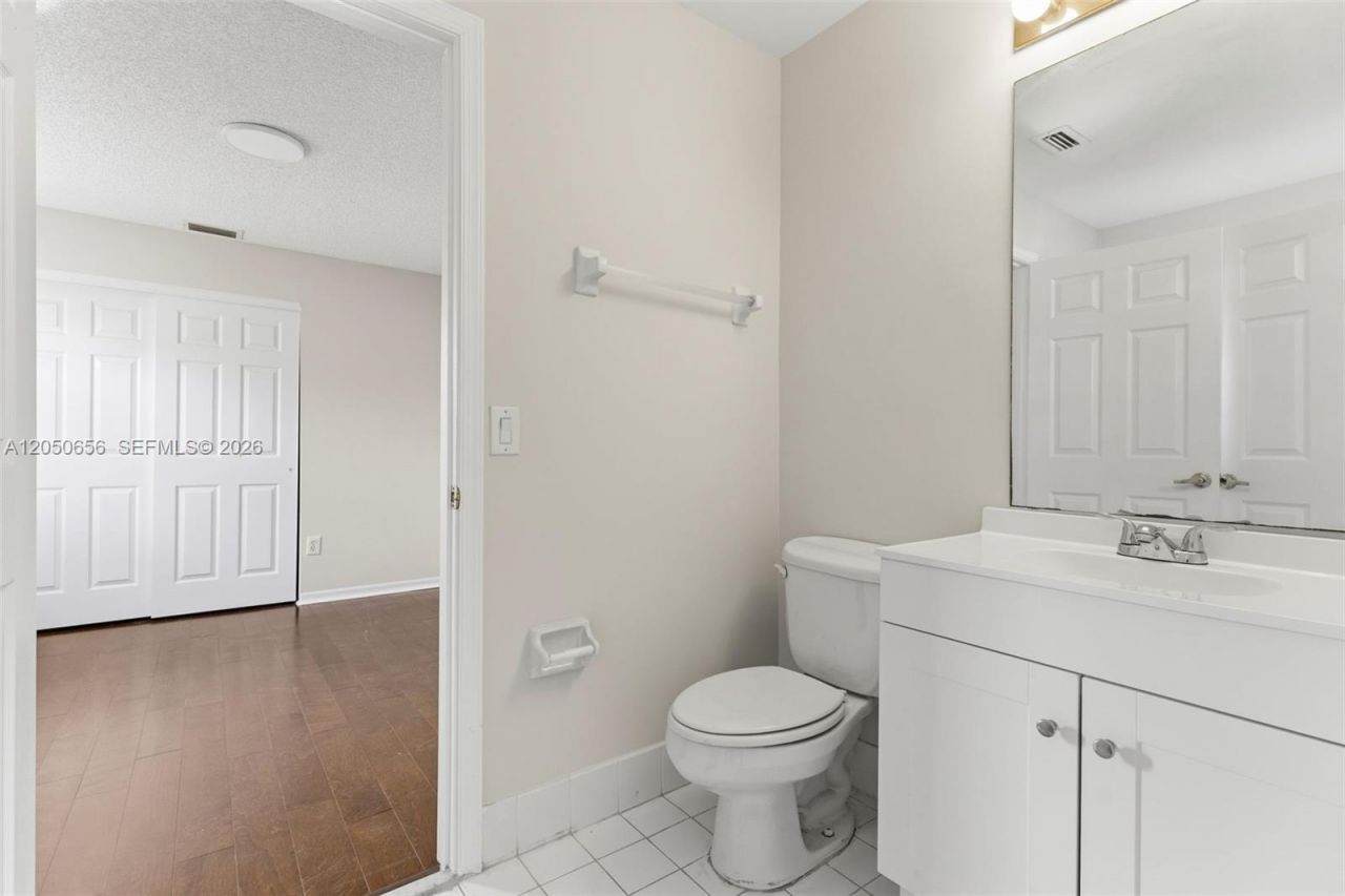 1273 NW 192nd Ter, Pembroke Pines, FL 33029 Photo